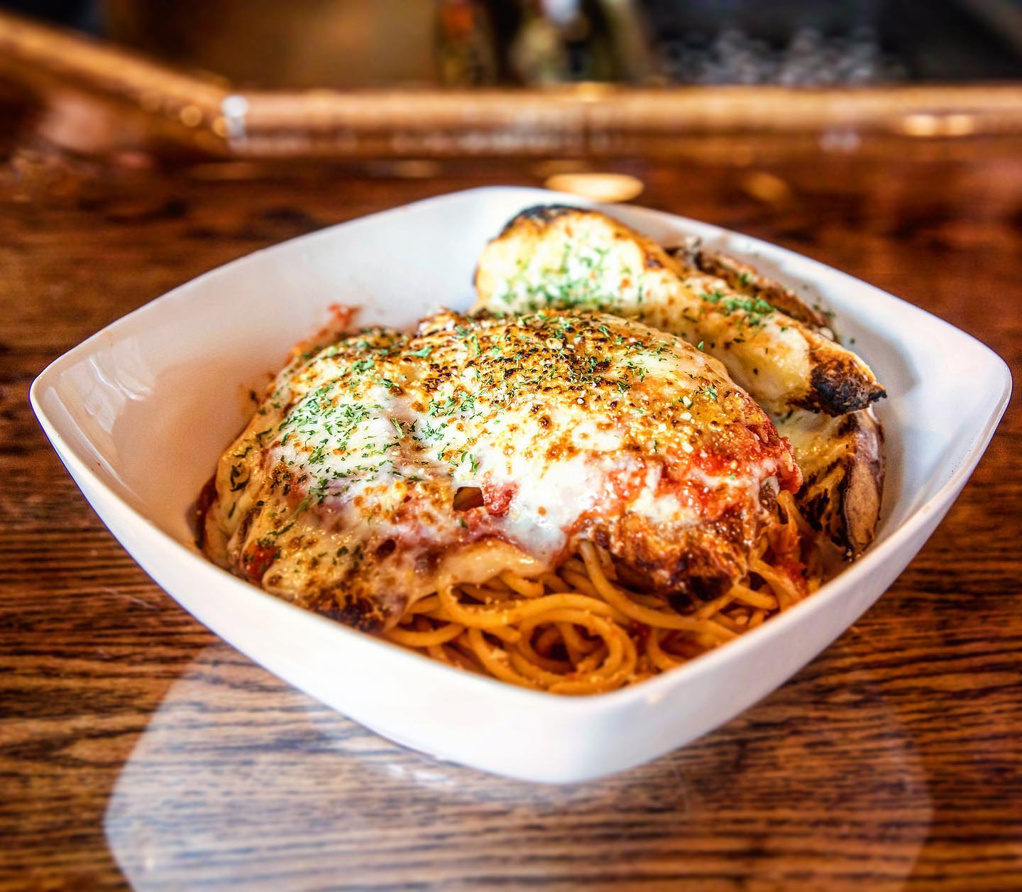 Sometimes you don’t wanna go outside the box, Sometimes you gotta go with a classic, we get it. That’s why we make killer Chicken Parm Dinners. Simple as that. .
.
.
.
.
.