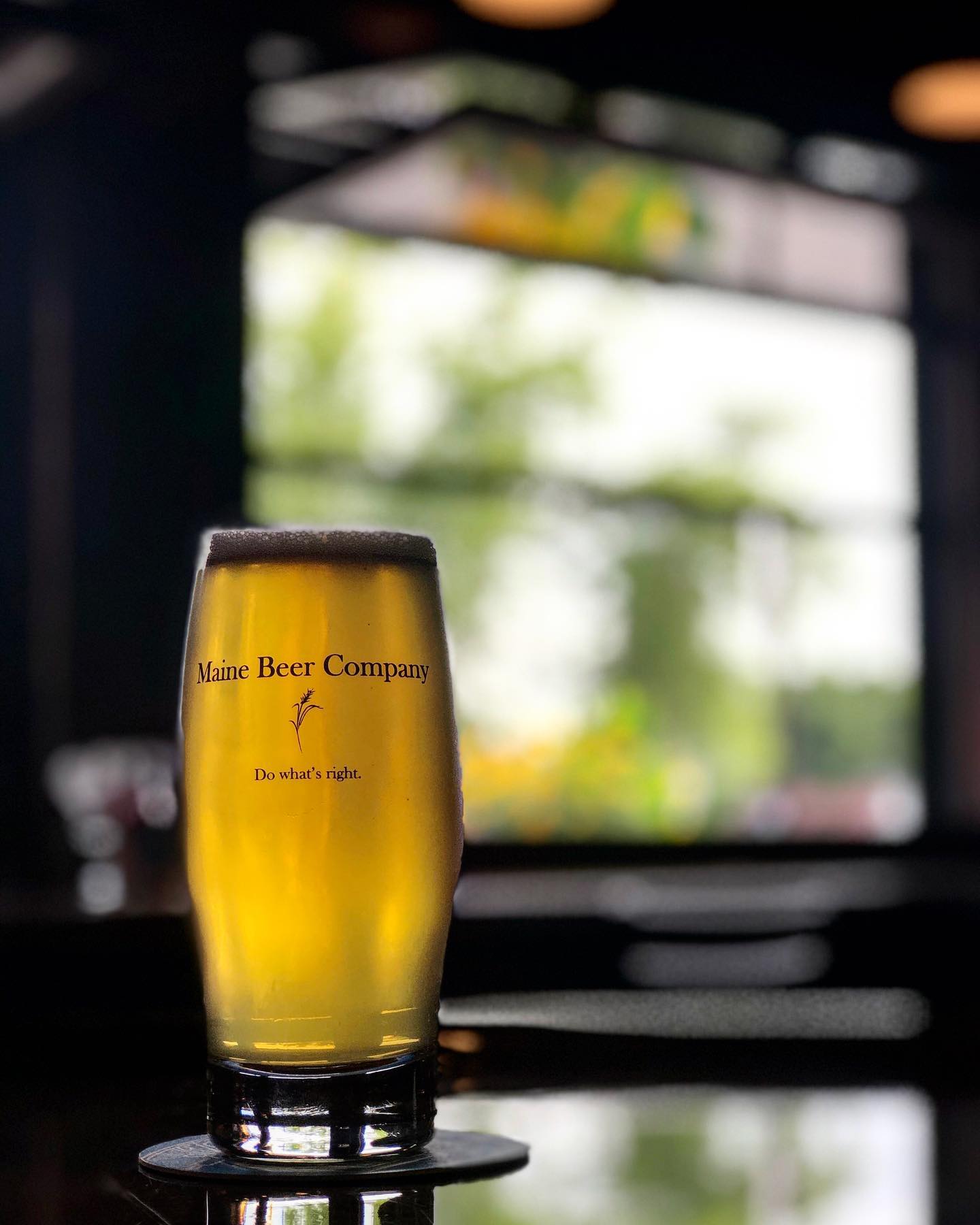 674439521045946607874144572335062381271534n2 | Shoppers Pub and Eatery What’s up Manchester? Happy Friday! Do what’s right, come get another one. Pretty sure @mainebeerco agrees. .
.
.
.
.
.
.