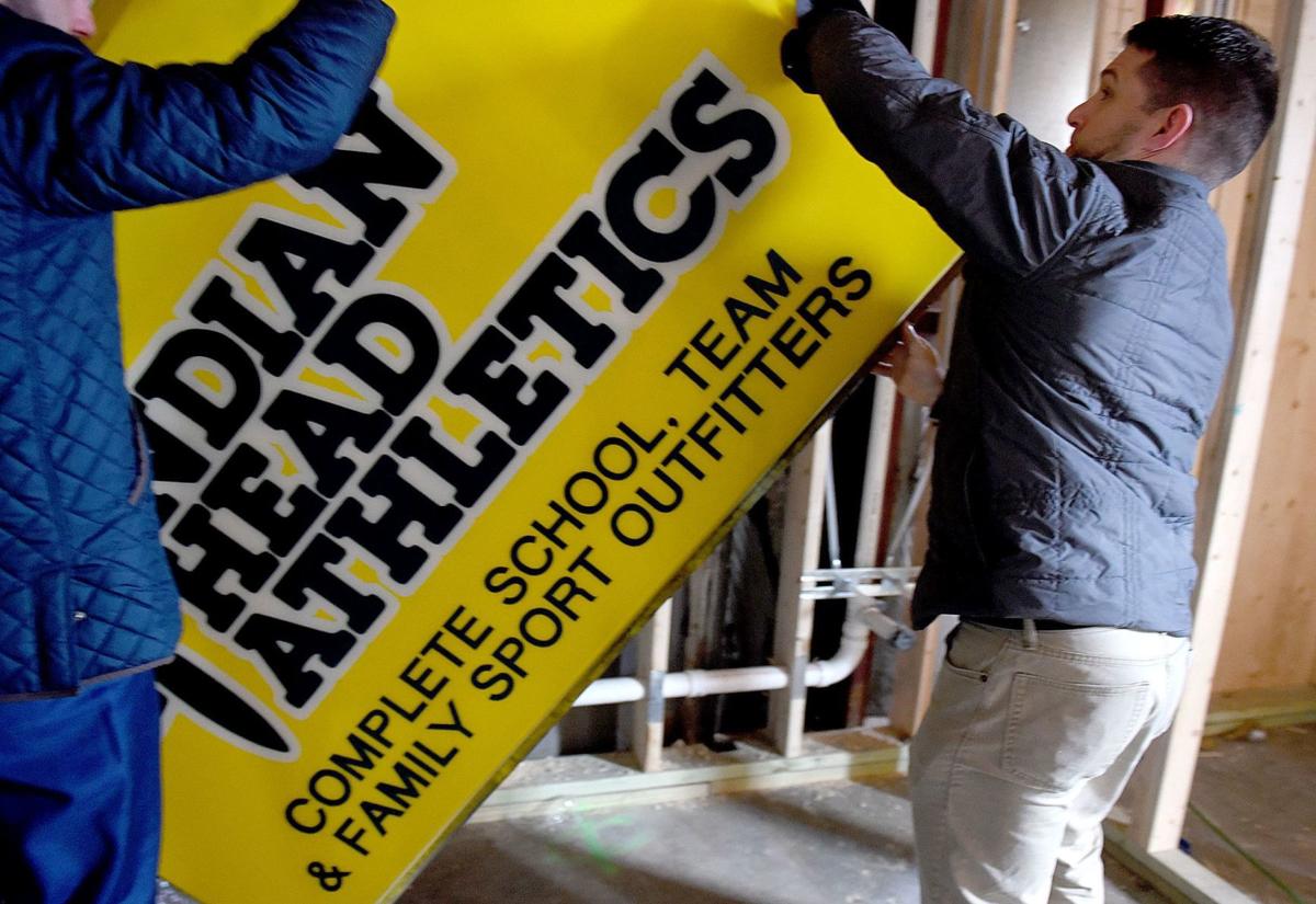 shoppers under construction | Shoppers Pub and Eatery shoppers under construction