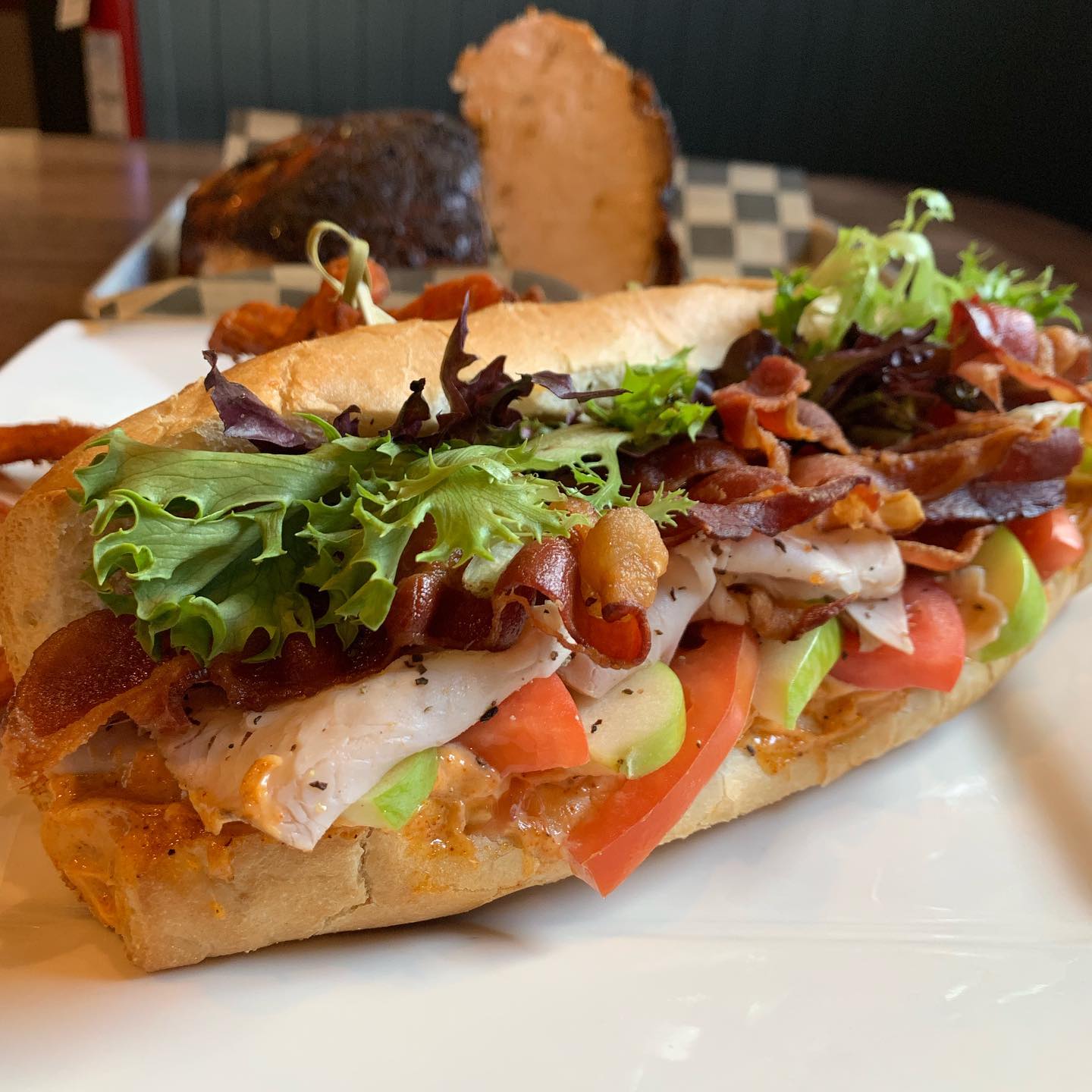 Weekend Special! Turkey Club! Slow roasted (in-house) turkey breast, lettuce, tomato, bacon, Granny Smith apples & chipotle mayo. Served on the bread of your choice (sub roll, Tuscan bread, marble rye) and with one side. $13.95
Happy Friday! .
.
.
.
.