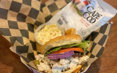 All that and a bag of chips! Holy moly that world famous chicken salad is back! . . . . #shoppersmht #localbusiness #outdoordining #chicken