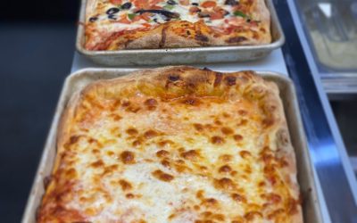 Sports are back, Scicilian pizzas are flying, come on down! . . . . . #pizza #shoppersmht #NH