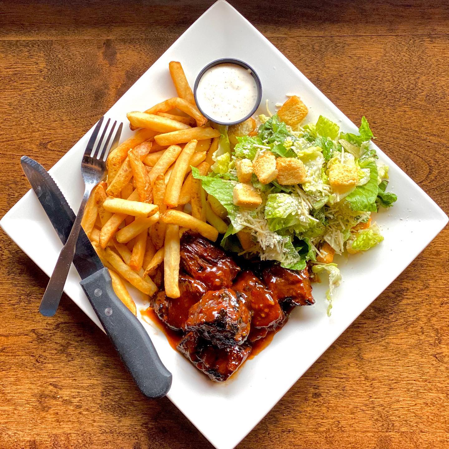 You think our pizza is good? Wait till you get a load of the steak tips.... #doublechamp?
.
.
.
.
.