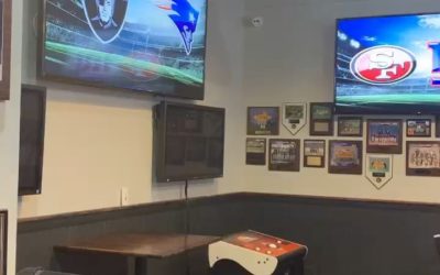 Every game, every Sunday. $15 budlight pitcher / large cheese pizza deal is ready to go. Come stake your claim and get the best view for your team.