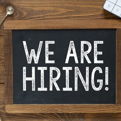 We are looking for bartenders and servers to join our team, tag someone who you think would fit in here!