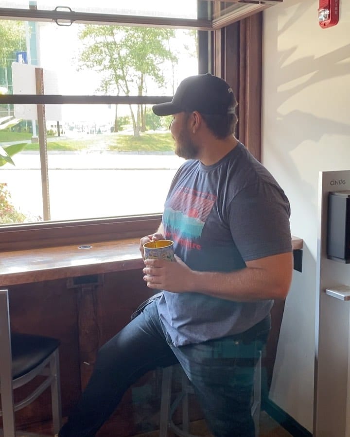 It’s Sunday, it’s time, $15 budlight pitcher and a pizza is back. We’re back, you’re back, footballs back.