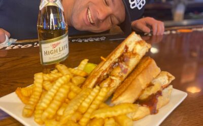 @millerhighlife and Honey BBQ chicken melts are what Friday’s are made for.