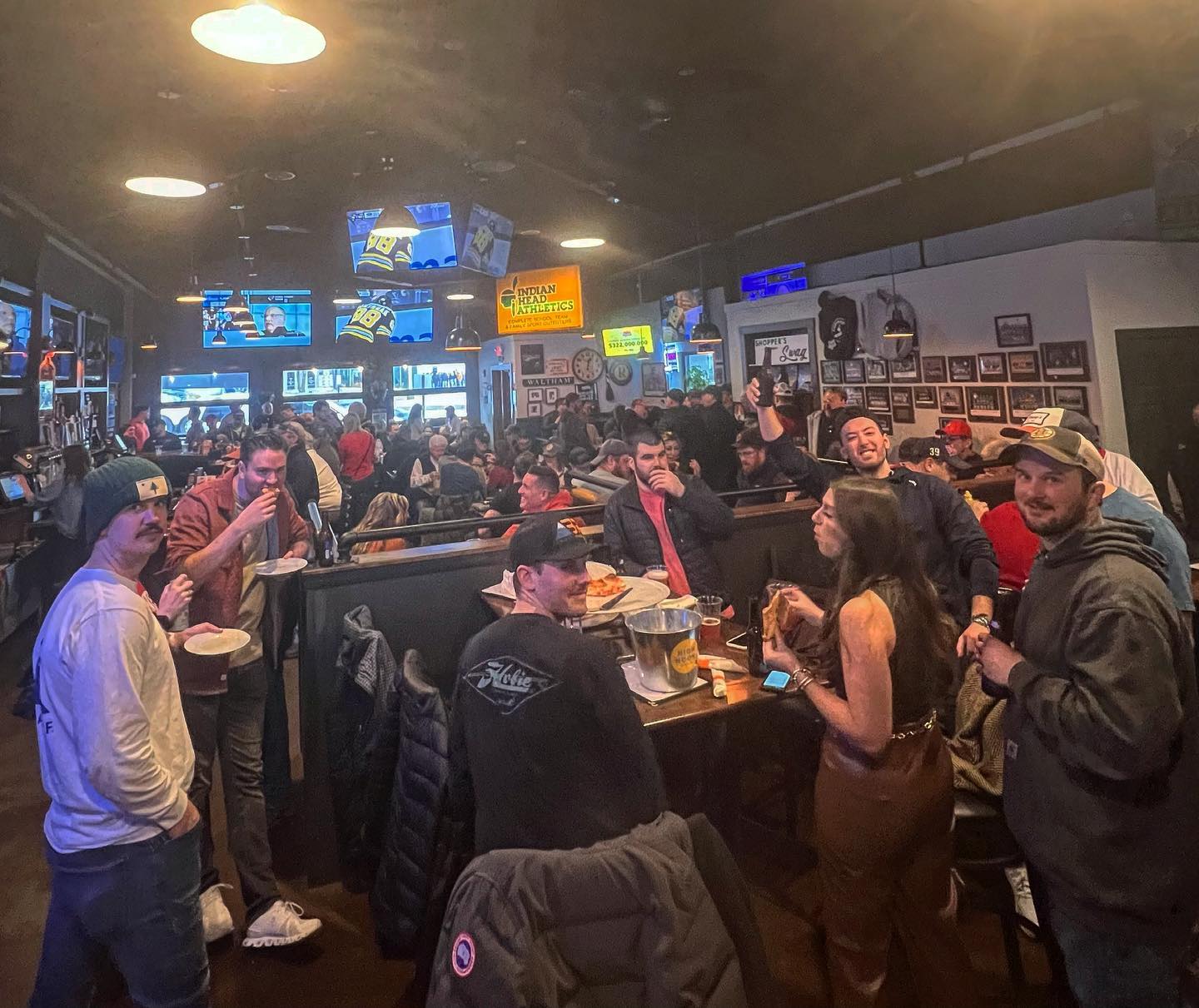| Shoppers Pub and Eatery Who knew this many people actually cared about college hockey