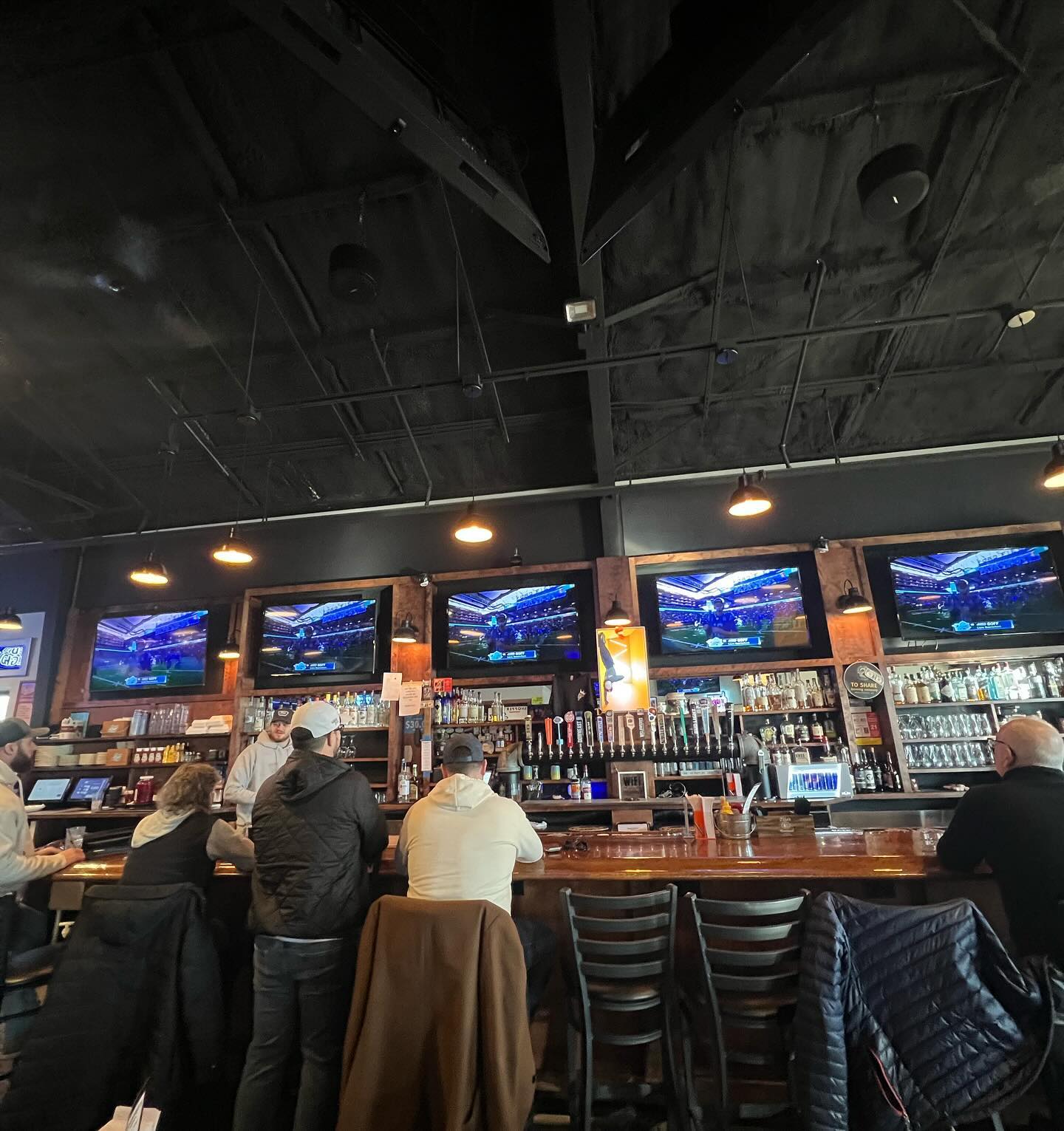 Imagine a sports bar where playoffs arnt on every tv