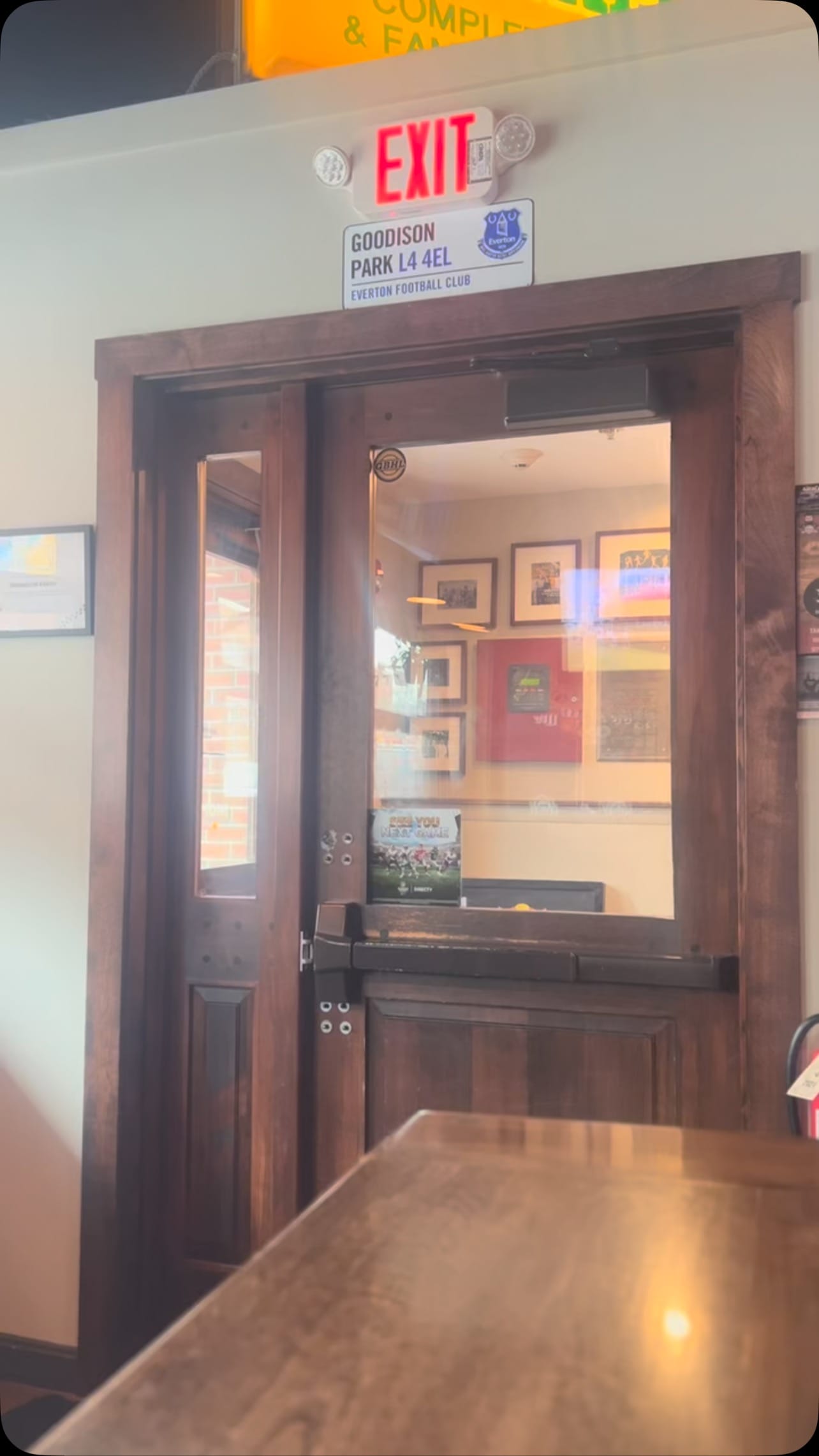 | Shoppers Pub and Eatery