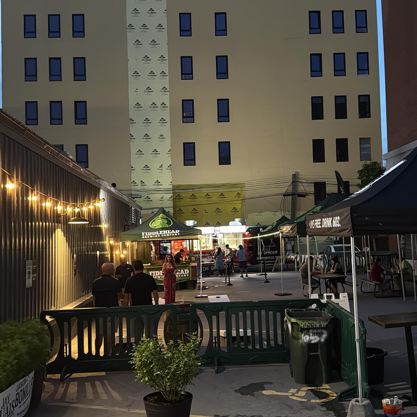 | Shoppers Pub and Eatery The show has started but the beer garden is still open and deadproofpizzaco is rocking til 1