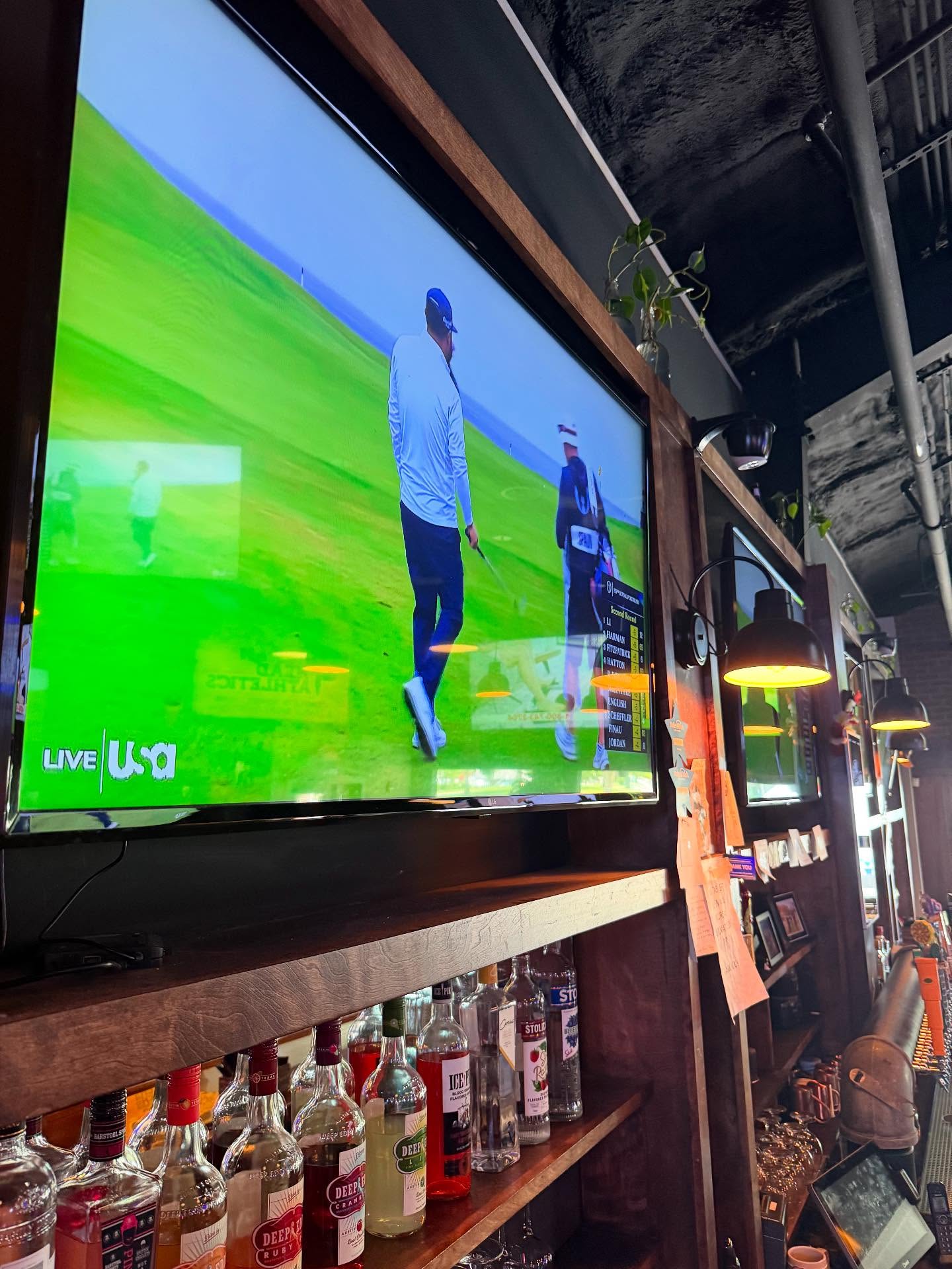 | Shoppers Pub and Eatery British open lunch date Were in